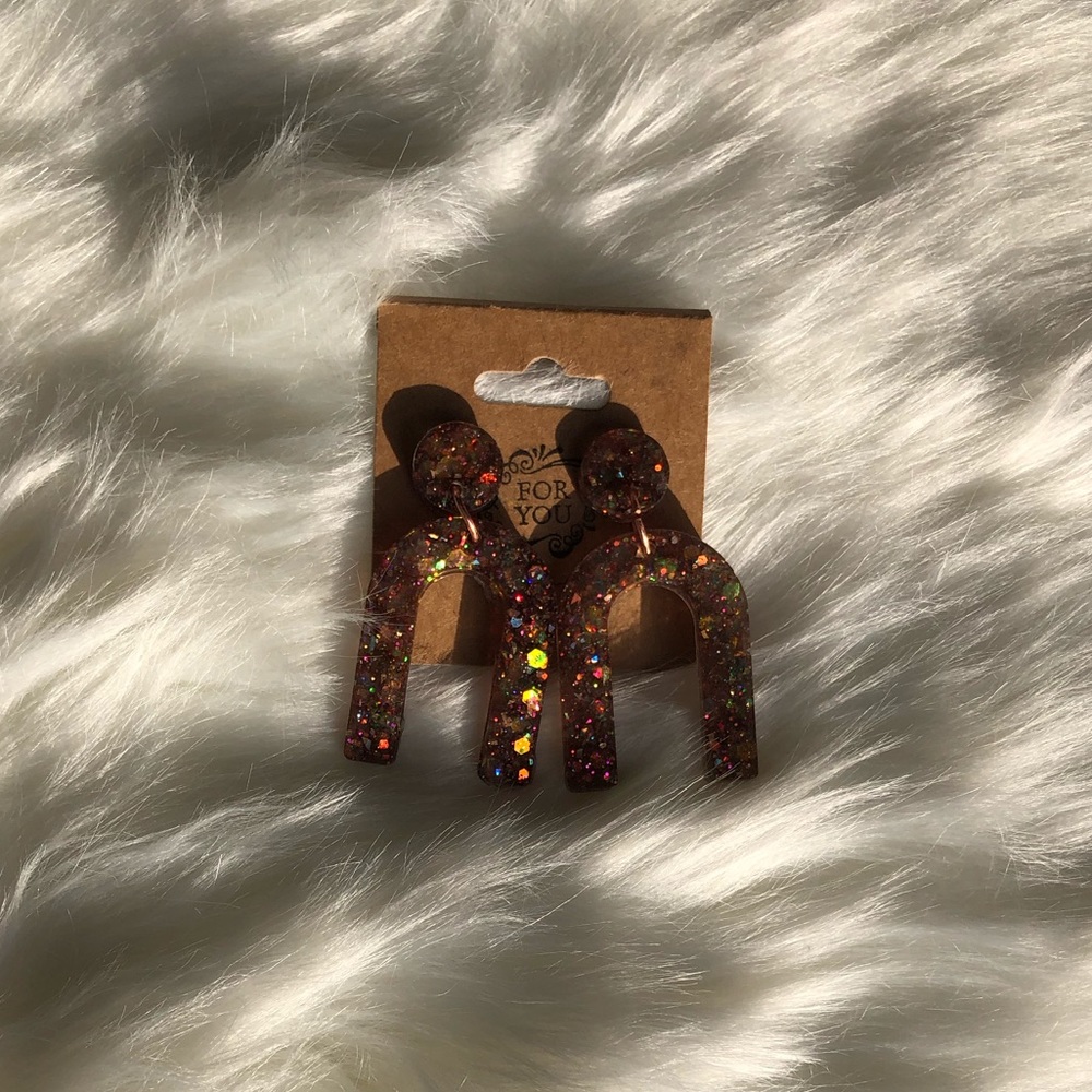 Glitter dangle earrings